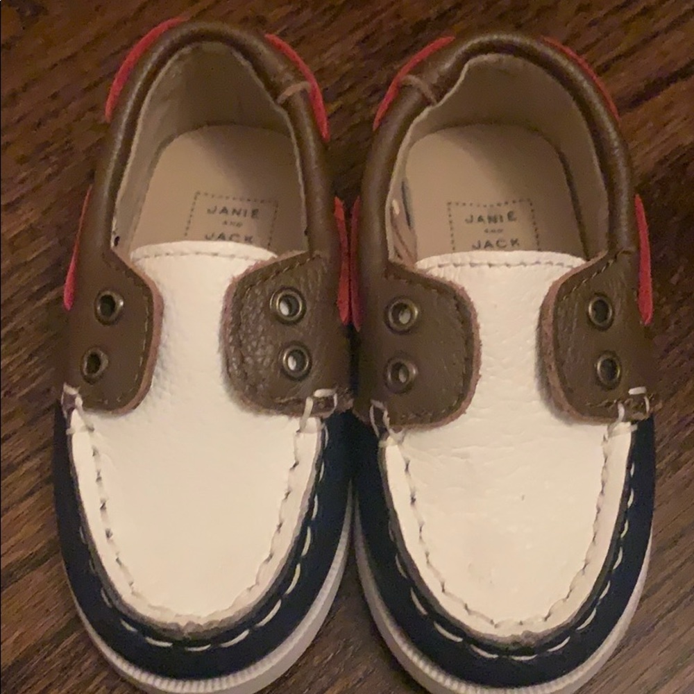 Janie and Jack boys dress shoes size 5